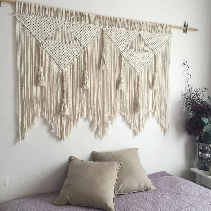 Bohemian Macrame Tapestry: Elevate Home Decor